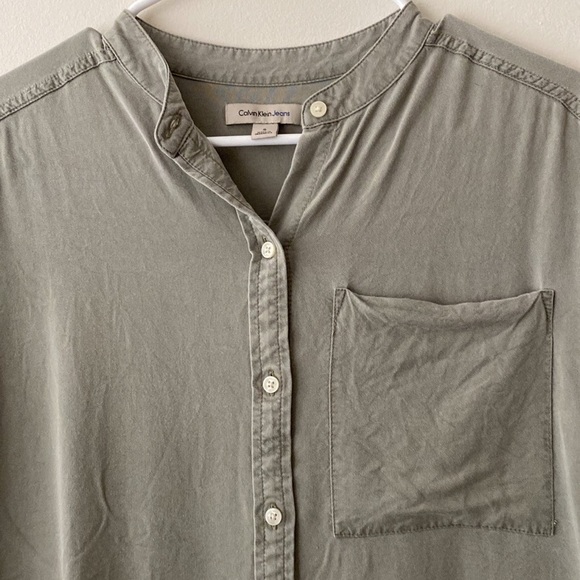 Calvin Klein Top - Picture 3 of 4